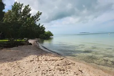 Image de Bayfront End-Unit 2br in Buttonwood Bay Boat Slip, Pools, Beach Access & Sunsets