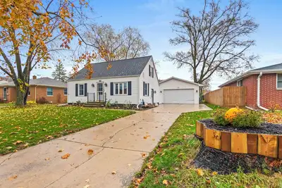 Image de Walk to Lambeau! Spacious 3 Bedroom home, Fully fenced - Pets welcome!