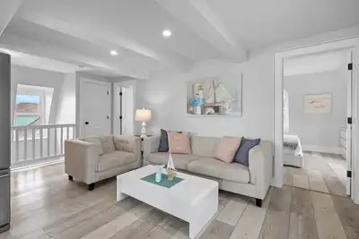Image de Deluxe Waterfront Loft 2 Bedroom Downtown Ch\"town