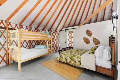 Image de Lava Hot Springs Themed Yurt! Now with Ac!