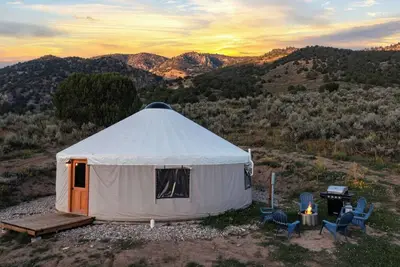Image de Lava Hot Springs Themed Yurts! Now with Ac!