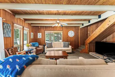 Image de Piston Peak Cabin - 1/2 mile from Tamarack