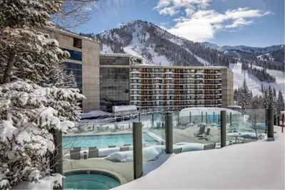 Image de Ski in\/out 2-bedroom condo at the Cliff Club at snowbird