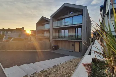 Image de Beachfront luxury modern open plan Townhouse.