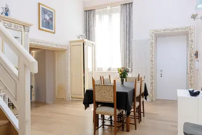Image de The apartment is located near downtown Milan, and well served, metro, restaurants.