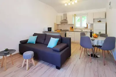 Image de Superbe maison à Labin avec WiFi