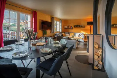 Image de Chalet Jornata - séjour familial 10p avec salle de jeux - Ovo Network