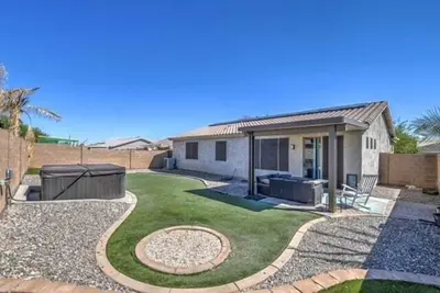 Image de Sunbeam Sanctuary: 4b2b | Pet Friendly | Hot Tub in Surprise