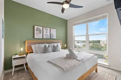 Image de Downtown top floor views W\/ Pool, Gym, Free parking