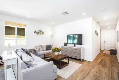 Image de Modern Coastal Retreat in Moreno Valley-Spacious 3br Home W Private Patio #41378