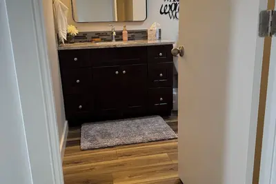 Image de Charming Basement Bungalow