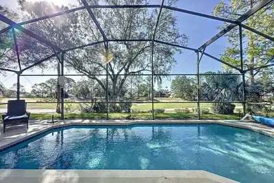 Image de Golf Shoes Villa - great location for attractions, modern and spacious