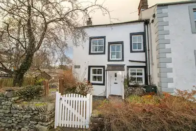 A cottage that sleeps 2 guests  in 1 bedroom