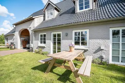 Image de Appartement 'Fehrsland 1' avec jardin partagé