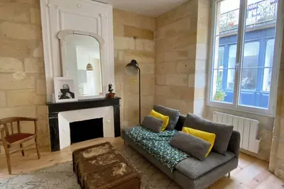 Image de Au pied de la Grosse Cloche Superbe appartement avec cachet