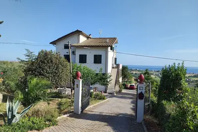 Image de Casa Meris - Apartment in the hills with sea view near the beach