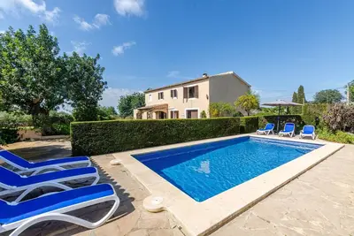 Image de Villa dans un endroit serein