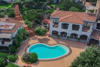 Image de Bel appartement pour 4 personnes avec climatisation, Wifi, piscine, Tv et animaux admis