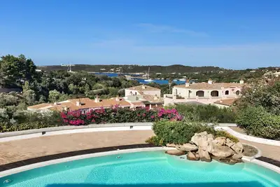 Image de Bel appartement pour 4 personnes avec piscine, climatisation, Wifi et Tv
