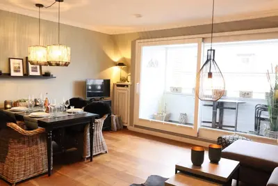 Image de Modern 3-room apartment in Westerland for 4 people with south-facing loggia and beach chair