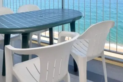 Image de Appartement en bord de mer avec terrasse et Wifi