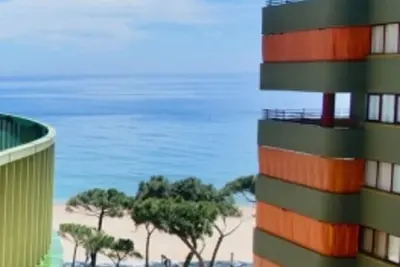Image de Appartement en bord de mer à Platja d'Aro, 3 chambres, 6e étage avec ascenseur