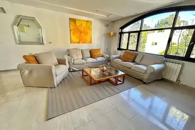 Image de Spacious Penthouse-5 Rooms apartment in Best location