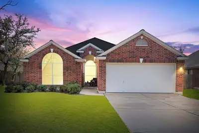 Image de Spend the vacation of your dreams at the spacious and sunny home in the northern suburbs of Austin