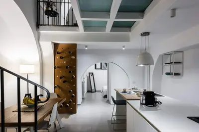 Image de The Apple Duplex by Wonderful Italy