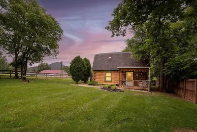 Image de Rec Passes, Firepit, Great for two couples!