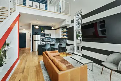 Image de Sumptuous Downtown Flat Piedmont