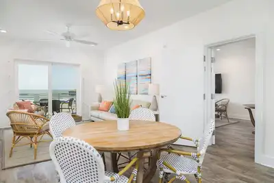Image de Royal Reef Suites - 4 Bedrooms Oceanfront