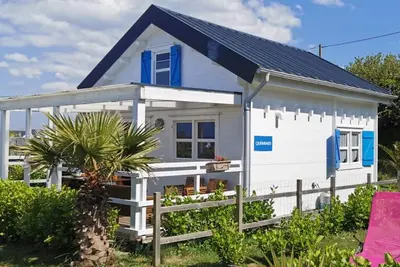 Image de Chalets de Kerescar : vue sur la Mer d’Iroise, les plages à 150 mètres