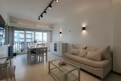 Image de 3 rooms with dependency overlooking Plaza Colón
