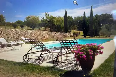 Image de Mas near Goult with lavender fields & panoramic views; 5 ensuite bedrms, a\/c