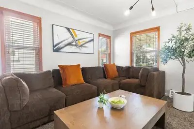 Image de Cozy Home Fenced Yard Pets Welcome Great Location