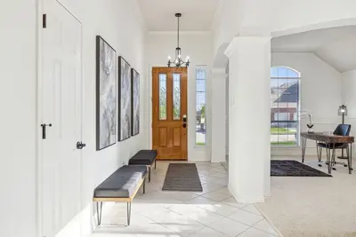Image de Tch - Spacious 4bd/2ba home in Keller with Office