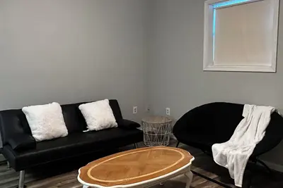 Image de Charming 1-bedroom apartment in State College 3 miles from Braver stadium!