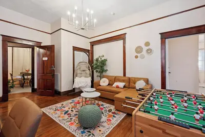 Image de Boho Charming Retreat 4br w/Foosball & Pet friendly