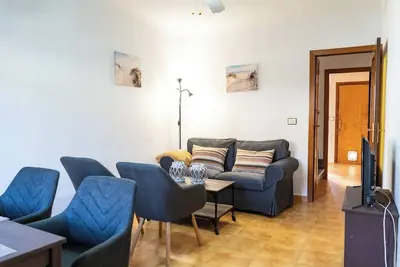 Image de Appartement Familial avec Patio – À Deux Pas de la Plage Villanitos