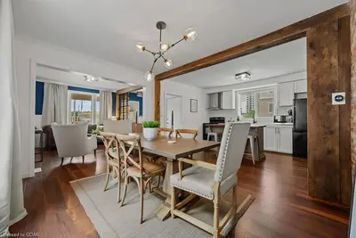 Image de 4 Bedroom Luxury House, Free Parking, Lrt, Kitchener Downtown, near Chicopee Ski