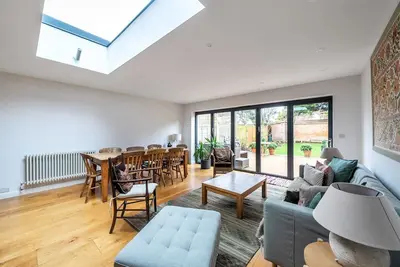 Image de Pass the Keys | Stunning 3 Bed + Parking in Leafy North Oxford