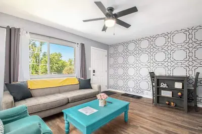 Image de Central Omaha Home- perfect for business travelers