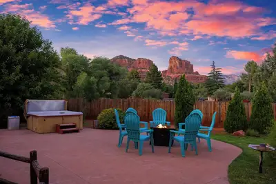 Image de Castle Rock Views: Sedona Retreat w/ Hot Tub!