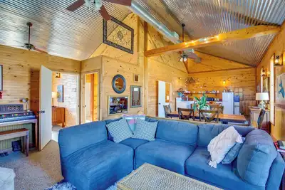 Image de Boat Ramp & Fire Pit: Lake Tawakoni Group Retreat!
