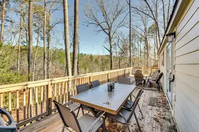 Image de Steps to Lake Keowee: Secluded Seneca Sanctuary!