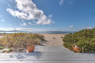 Image de Waterfront Playground Directly on the Peconic Bay