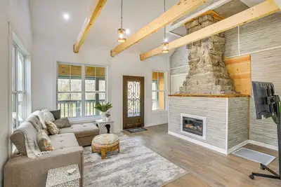 Image de Walk to Cordell Hull Lake: Chestnut Mound Cottage