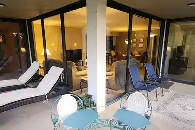 Image de Bonita Bay Condo. Corner unit with access to private beach club on the Gulf.
