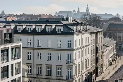 Image de Sunny Corner Nook Near Old Town